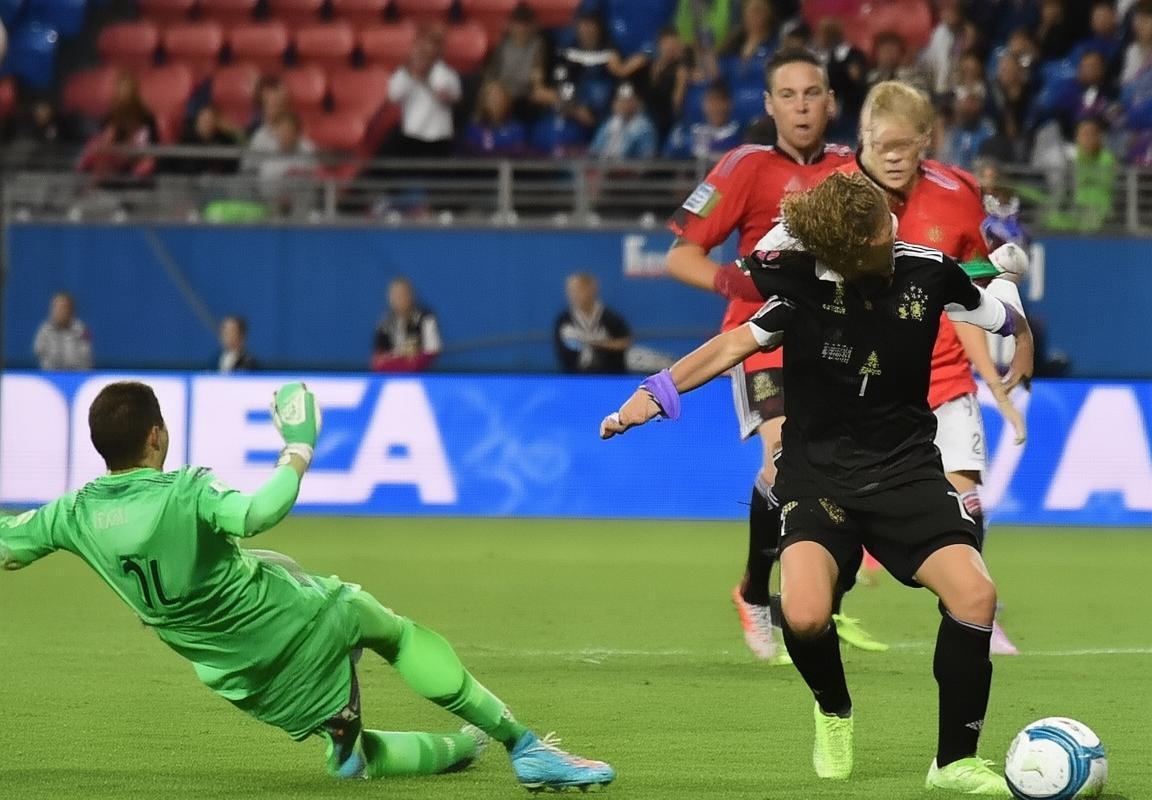 俄罗斯女足VS德国女足：战术碰撞与精彩瞬间解析(图3)