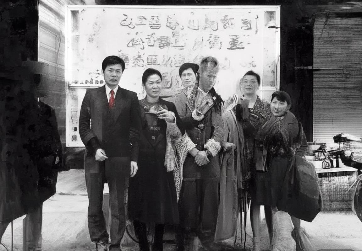 郭艾伦引领中国男篮新征程：青春风采与拼搏精神无限可能(图2)