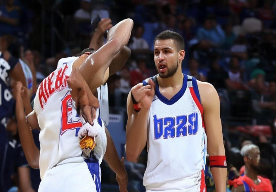 2019NBA火箭快船对决：绝杀与逆袭的火花对决(图4)